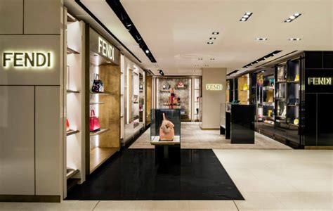 fendi rinascente milano telefono|Boutique FENDI Milano Rinascente Men Italia .